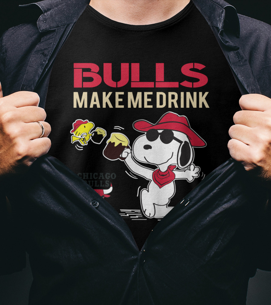 Bulls Make Me Drink Snoopy Chicago Bulls Fans T-Shirt