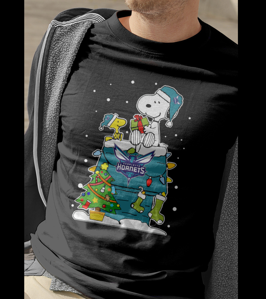 Charlotte Hornets Christmas Snoopy And Woodstock With Tree And Stockings T-Shirt