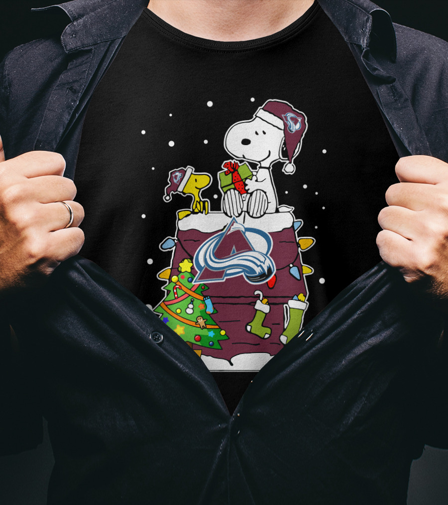 Colorado Avalanche Christmas Snoopy And Woodstock With Gifts And Tree T-Shirt