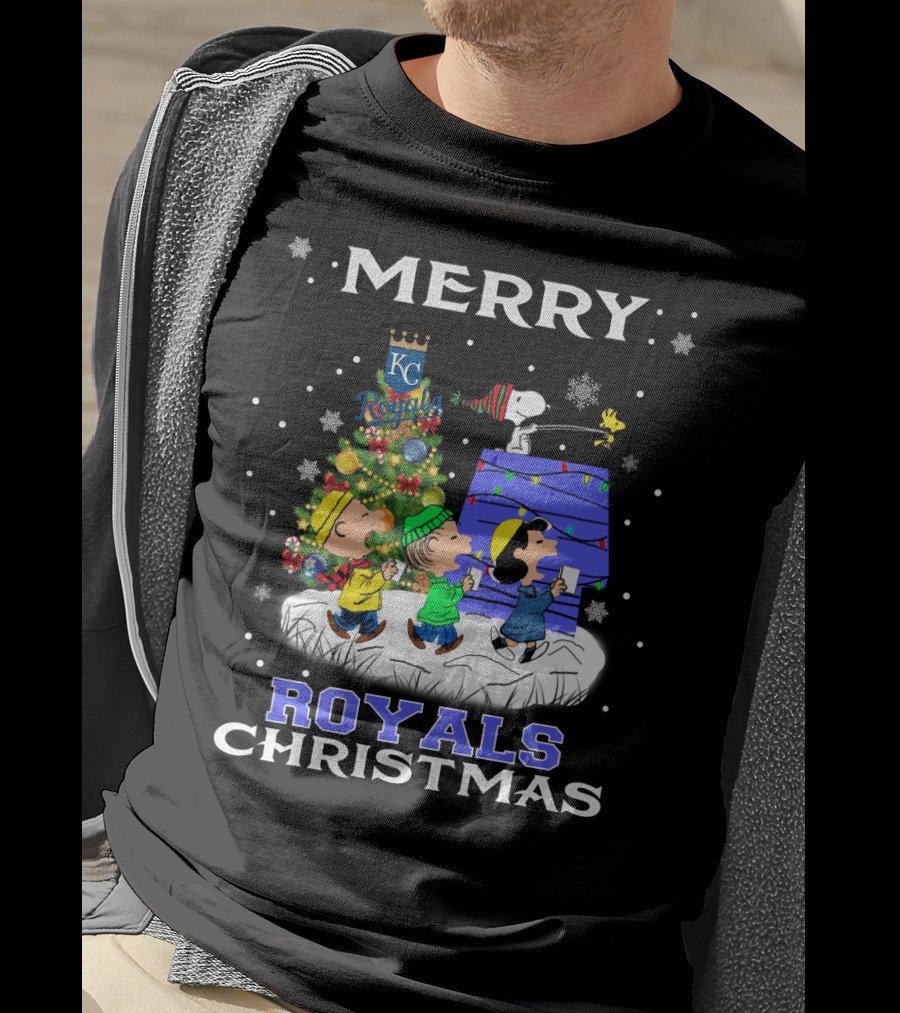 Kansas City Royals Christmas With Snoopy And Friends - Merry Festive T-Shirt