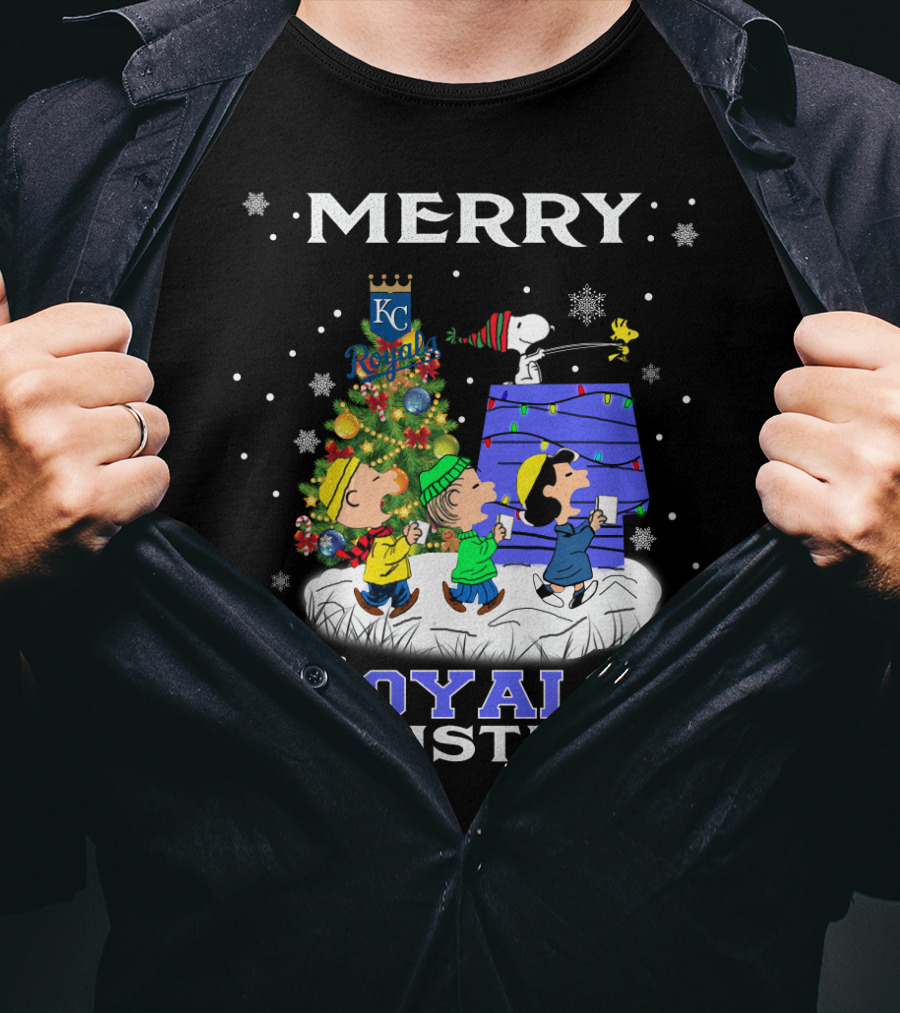 Kansas City Royals Christmas With Snoopy And Friends - Merry Festive T-Shirt