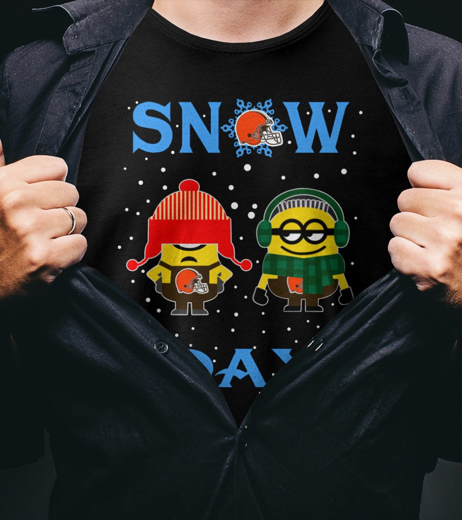 Snow Day Cleveland Browns Minion Fans T-Shirt