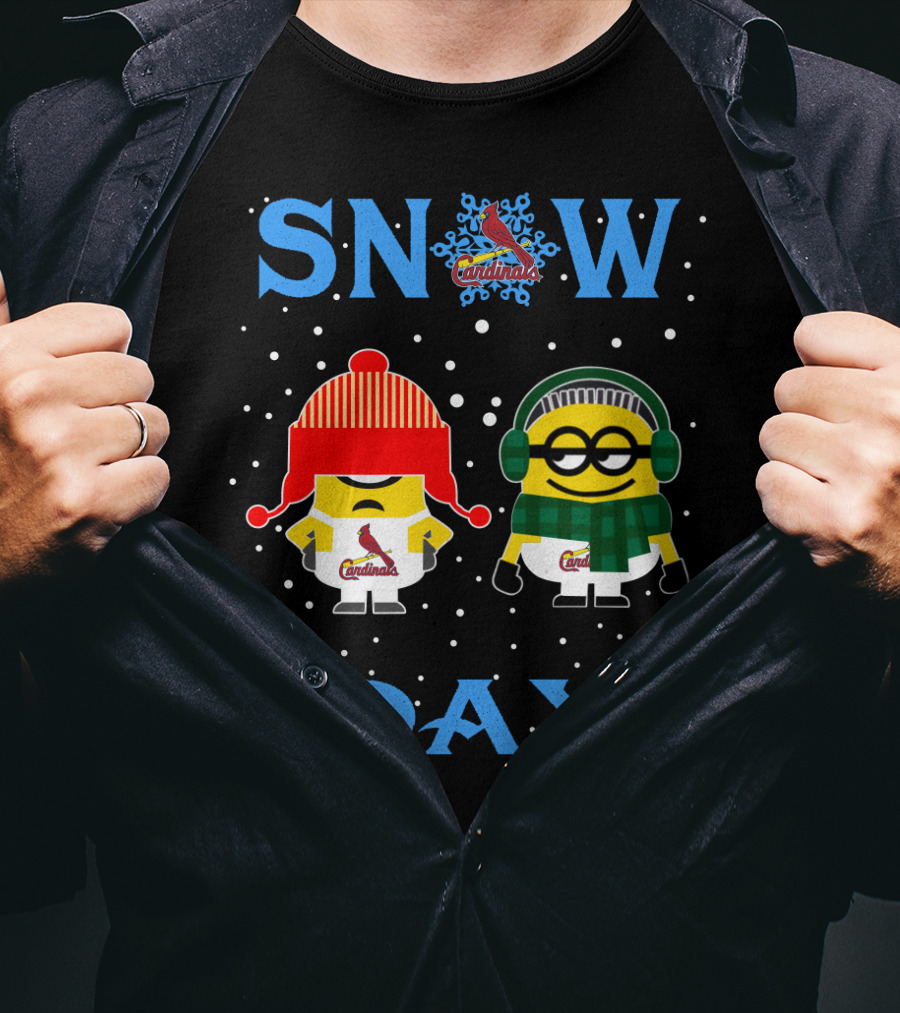Snow Day St. Louis Cardinals Vs Minion Winter Fun T-Shirt