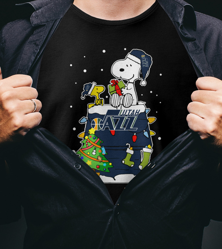 Utah Jazz Snoopy Christmas Holiday Celebration T-Shirt