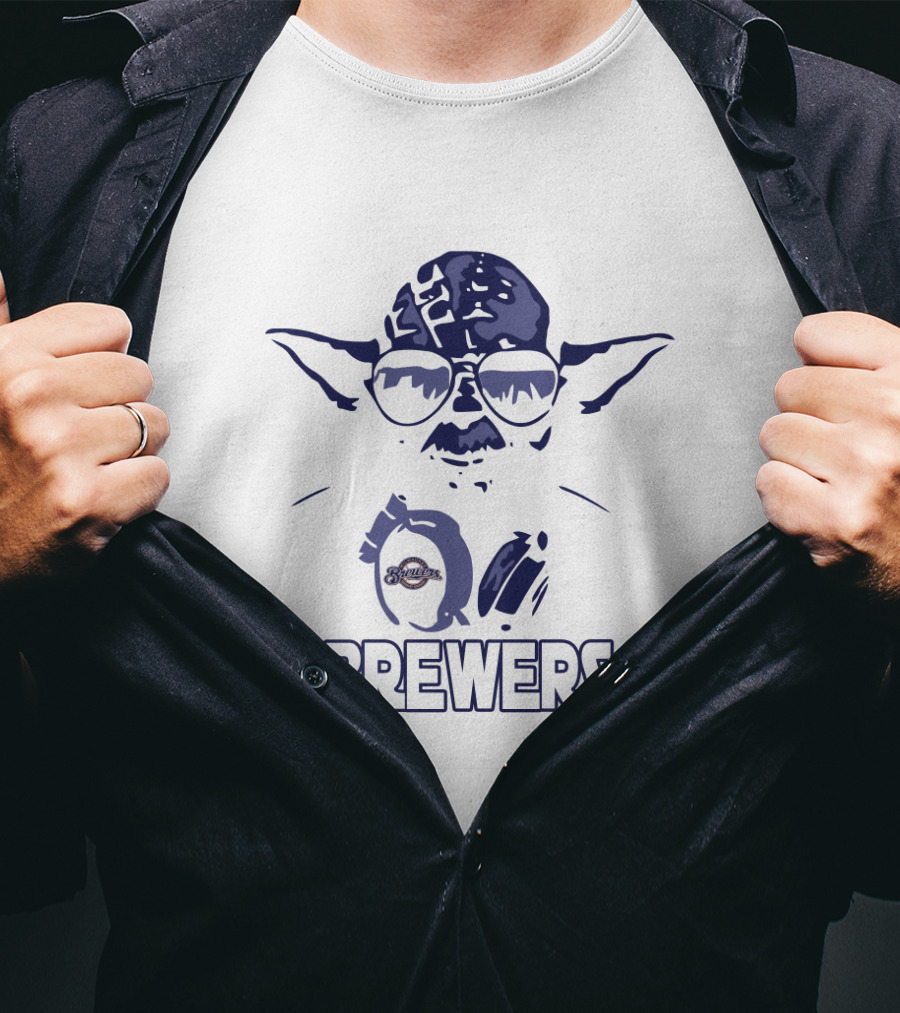 Yoda Milwaukee Brewers Star Wars Fans Iconic Mashup T-Shirt