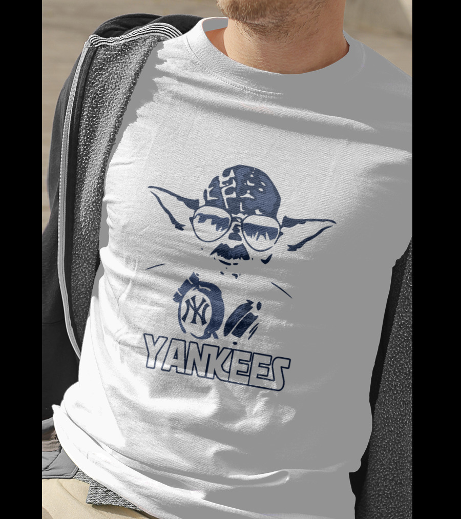 Yoda Star Wars Yankees New York Fans With NY Logo And Dark T-Shirt