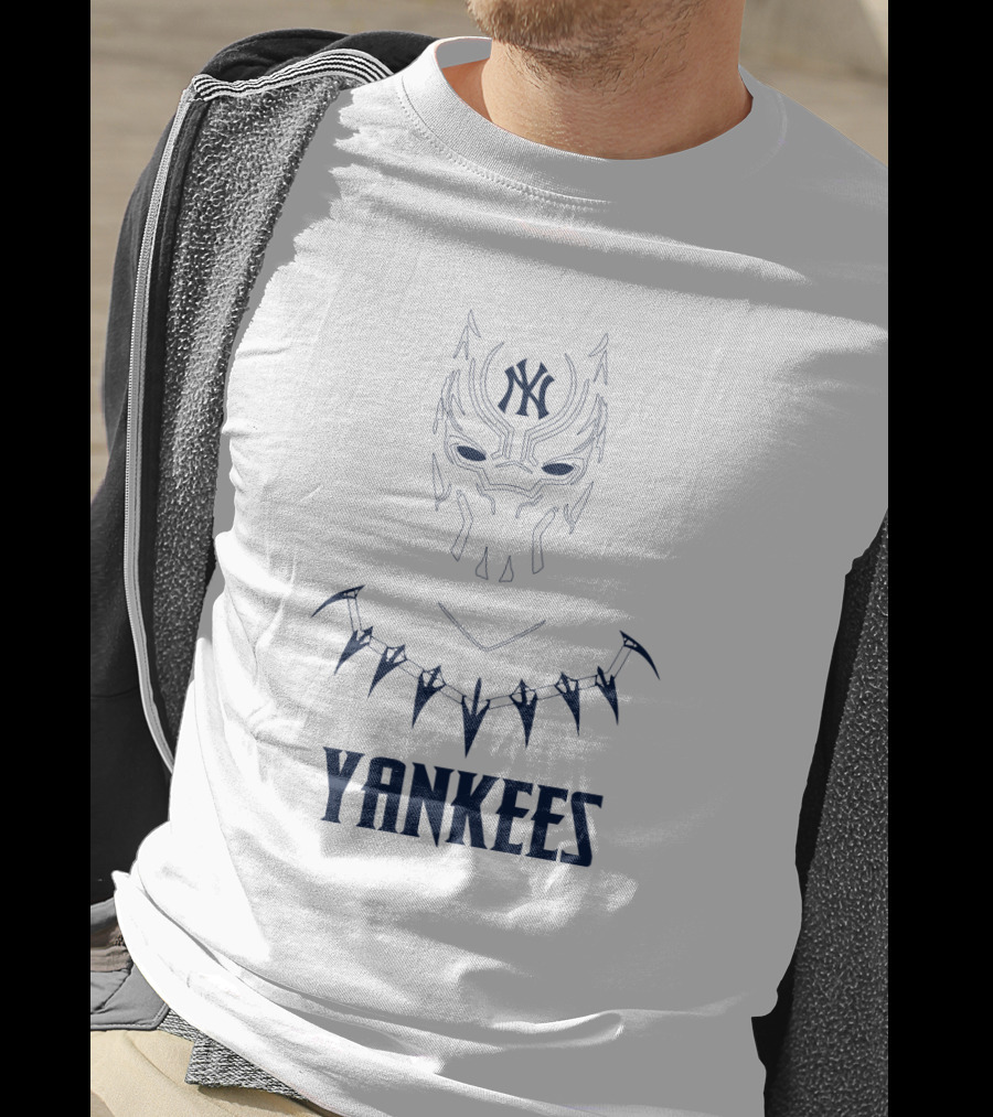 New York Yankees Black Panther Fan Logo Mashup T-Shirt