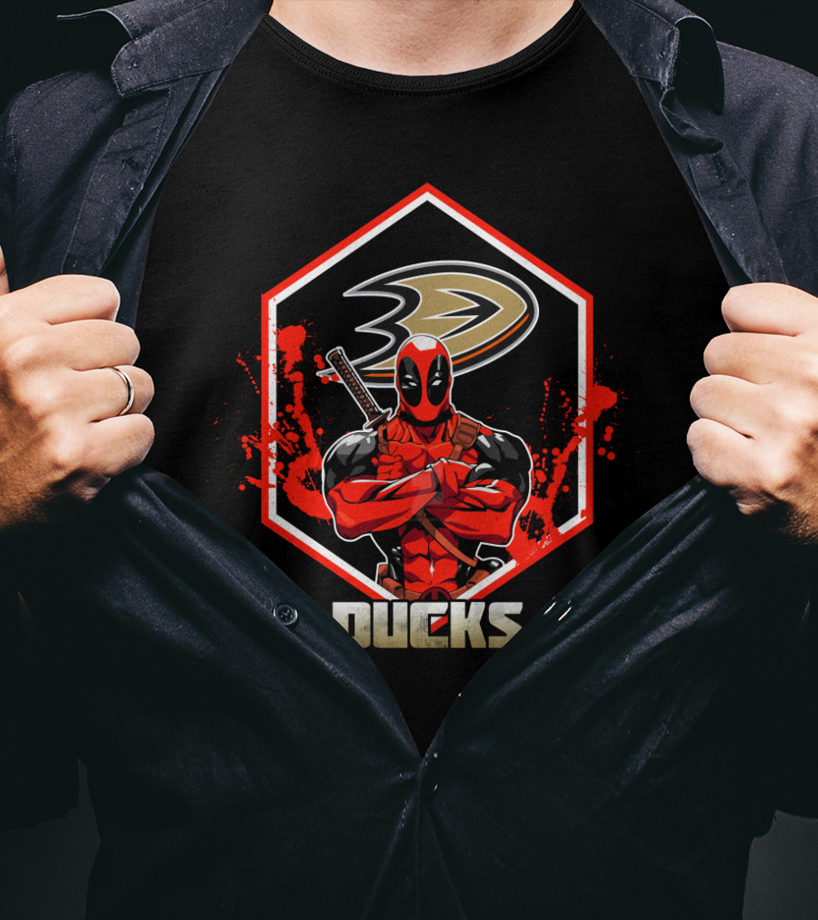 Deadpool Anaheim Ducks Crossover Fan Art T-Shirt