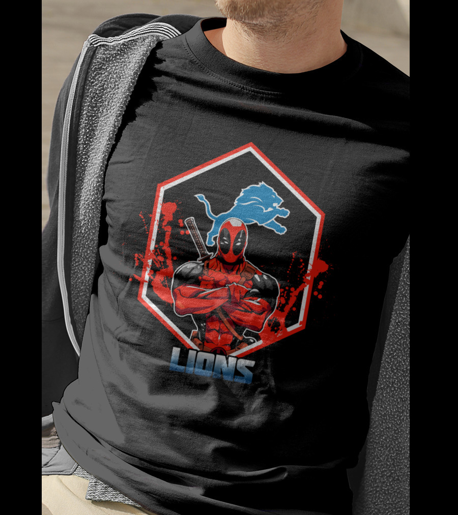 Deadpool Lions Football Crossover Fans T-Shirt