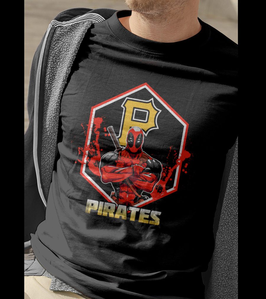 Deadpool Crossover With Pittsburgh Pirates Logo Fans T-Shirt