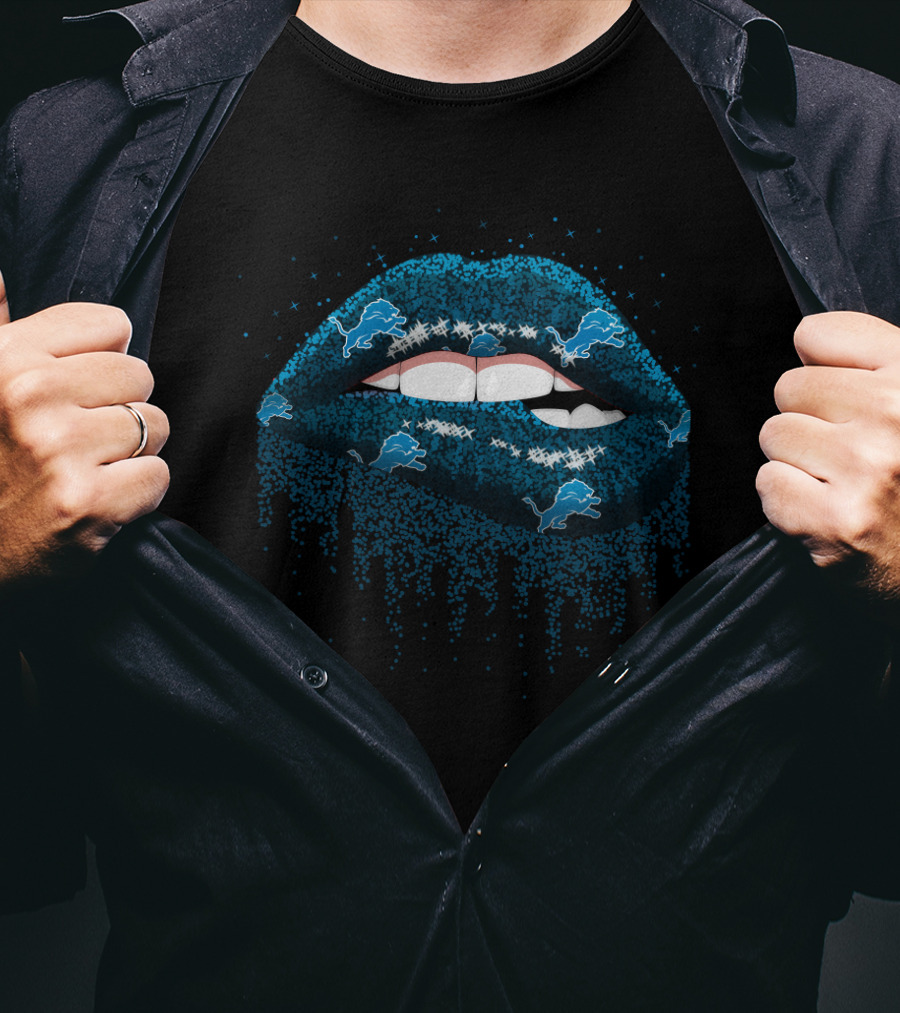 Glitter Lips Featuring Detroit Lions Blue And Iconic Team Symbols For Fans T-Shirt