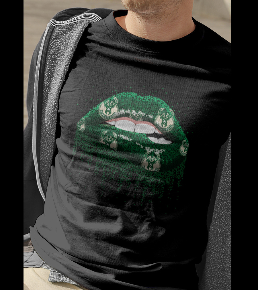 Milwaukee Bucks Lips Logo Pattern For Fans T-Shirt