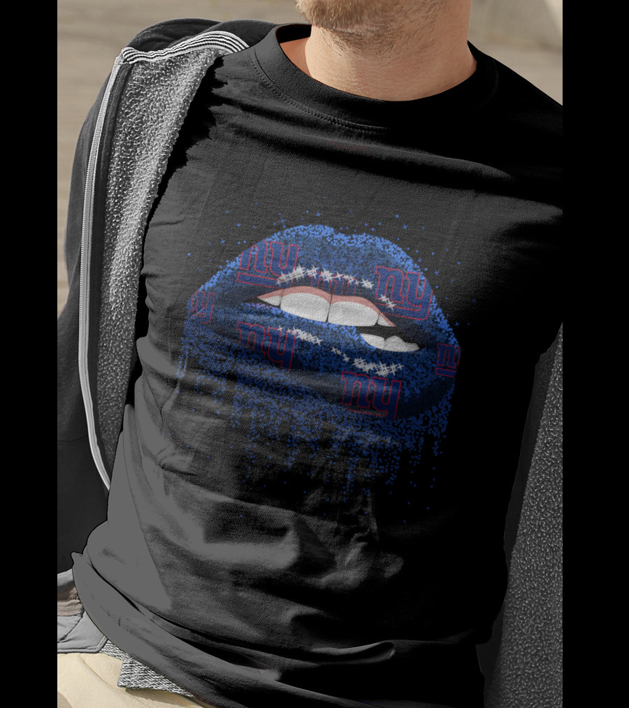 New York Giants Lips Fan T-Shirt