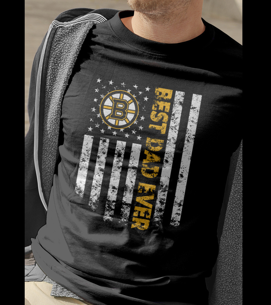 Boston Bruins Best Dad Ever With Vintage American Flag T-Shirt