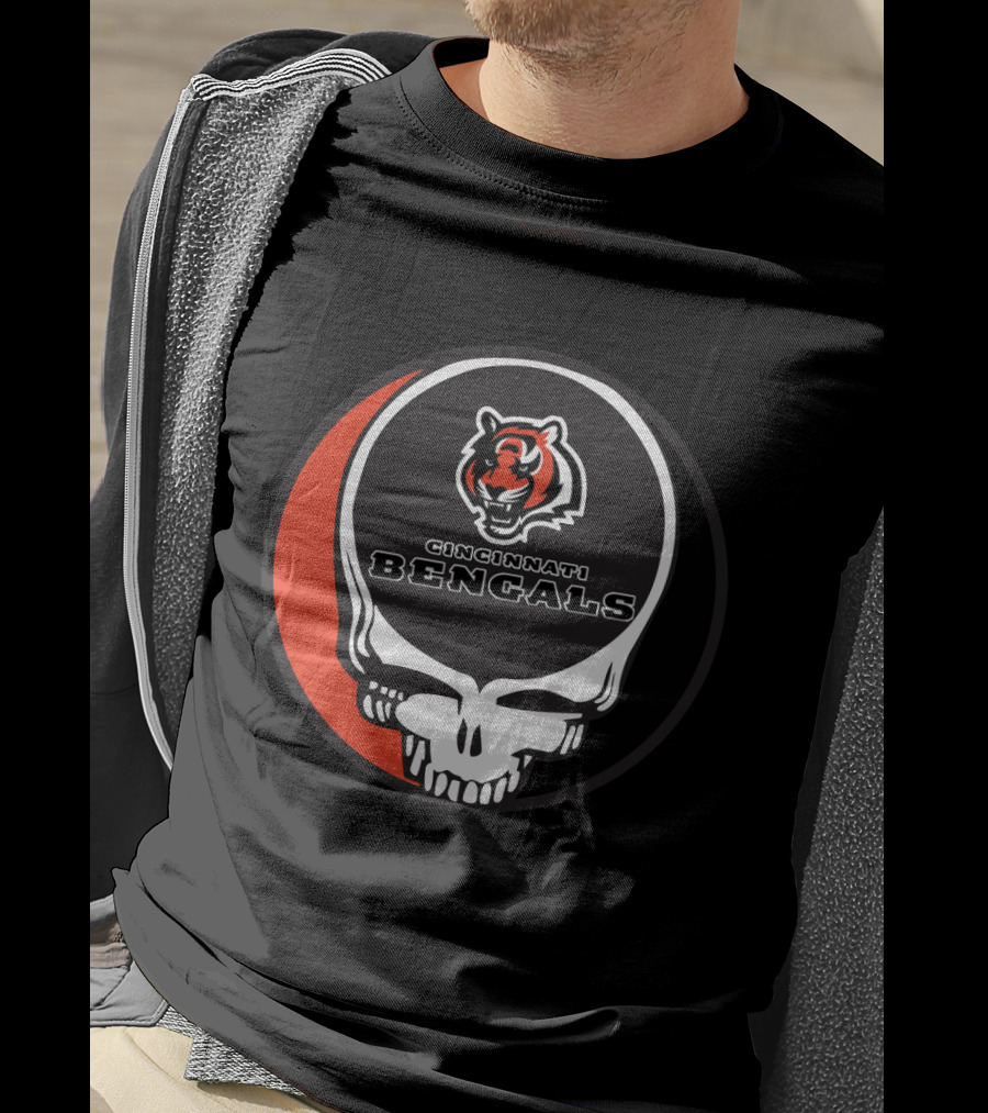 Cincinnati Bengals Grateful Dead Skull Logo Fusion T-Shirt