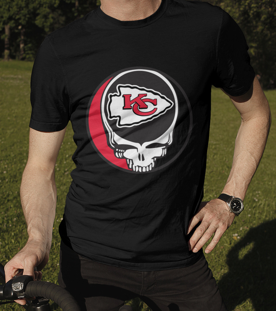 Kansas City Chiefs Skull Logo Fusion With Grateful Dead T-Shirt