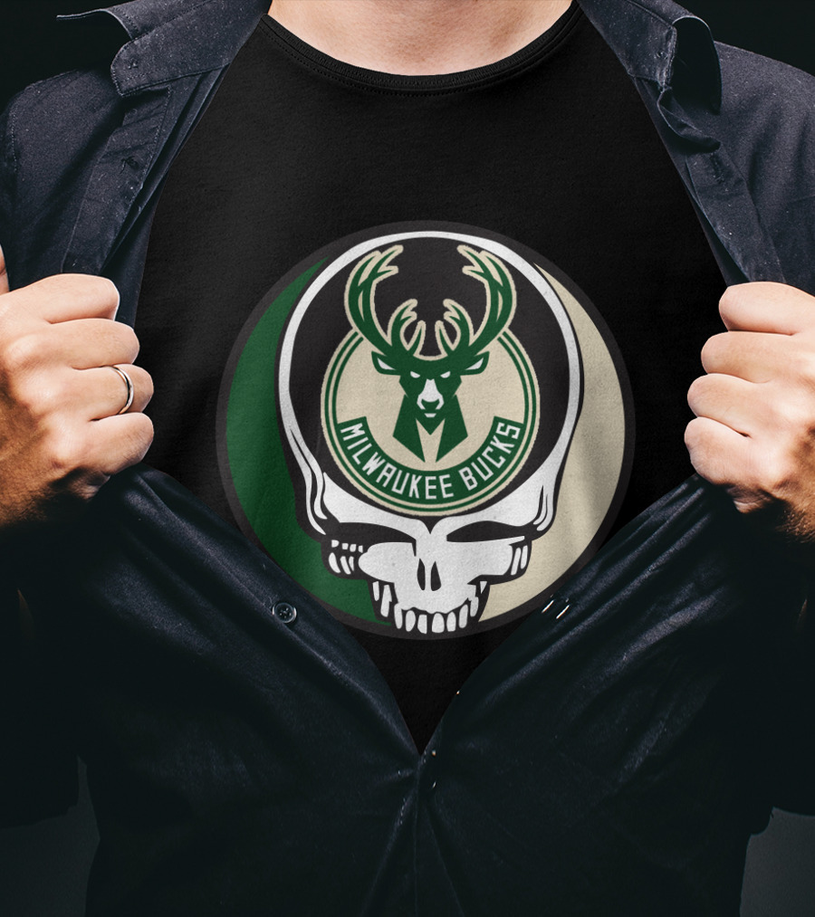 Milwaukee Bucks Grateful Dead Skull Logo Fusion T-Shirt