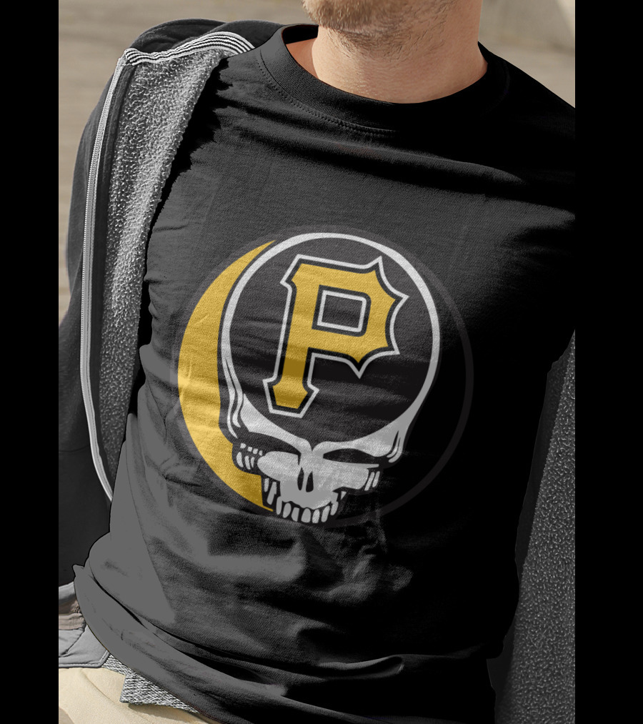 Grateful Dead Skull With Pittsburgh Pirates Logo For Fans T-Shirt