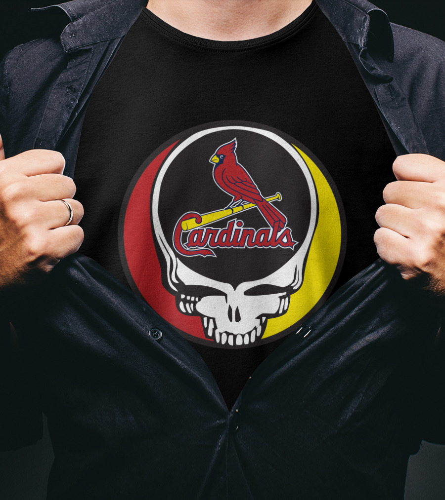 Grateful Dead Skull Design With St. Louis Cardinals Logo For Fans T-Shirt