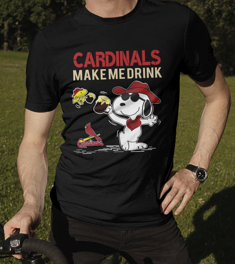 Cardinals Make Me Drink Snoopy With Hat And Beer For St. Louis Fans T-Shirt