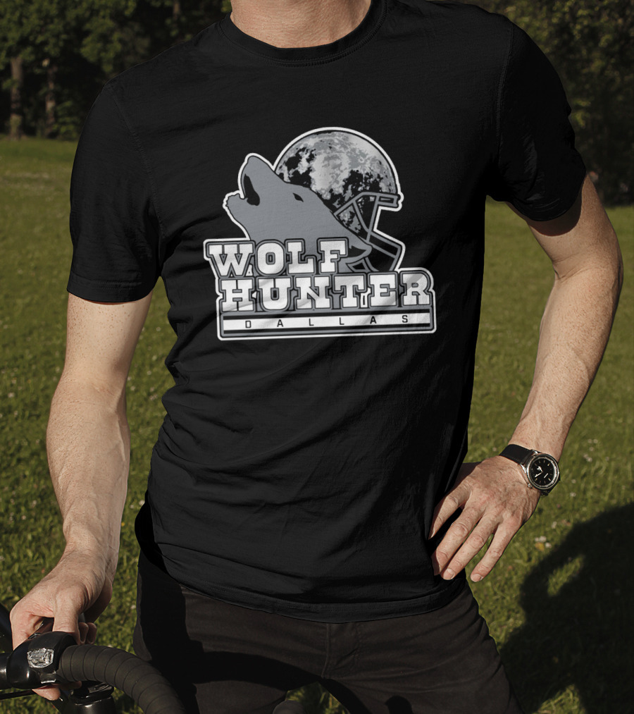 Dallas Wolf Hunter Full Moon Football Howl T-Shirt