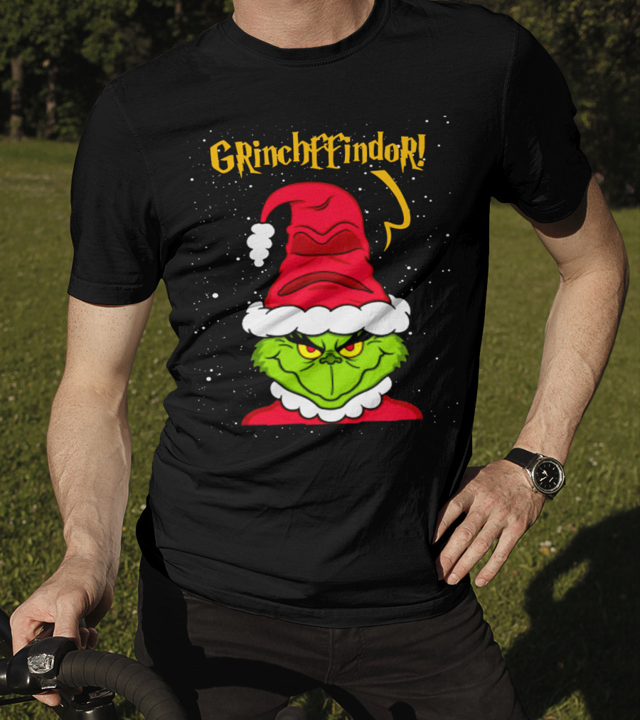 Grinche FFindor Grinch Santa Hat Snowflakes Christmas T-Shirt