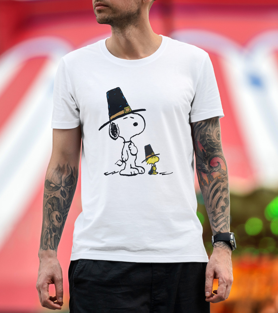 Peanuts Funny Snoopy Woodstock Thanksgiving Pilgrim Hat T-Shirt