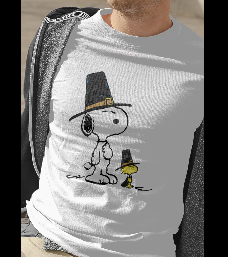 Peanuts Funny Snoopy Woodstock Thanksgiving Pilgrim Hat T-Shirt