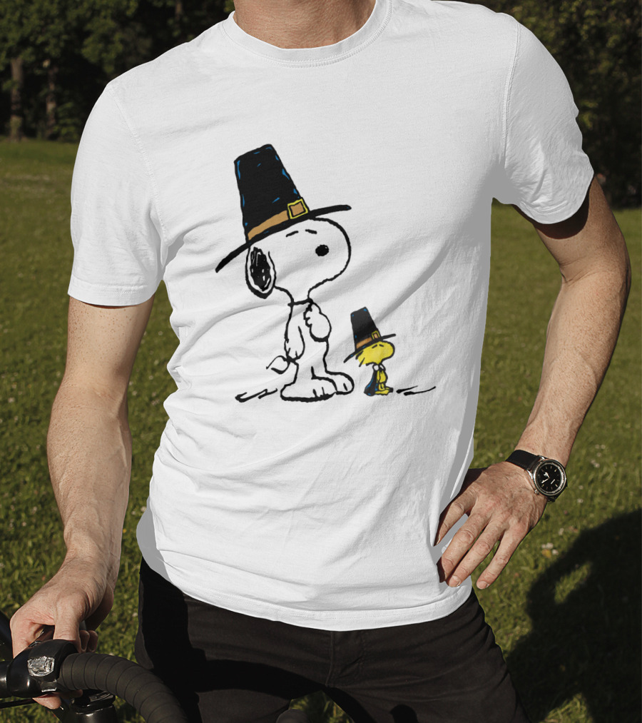 Peanuts Funny Snoopy Woodstock Thanksgiving Pilgrim Hat T-Shirt