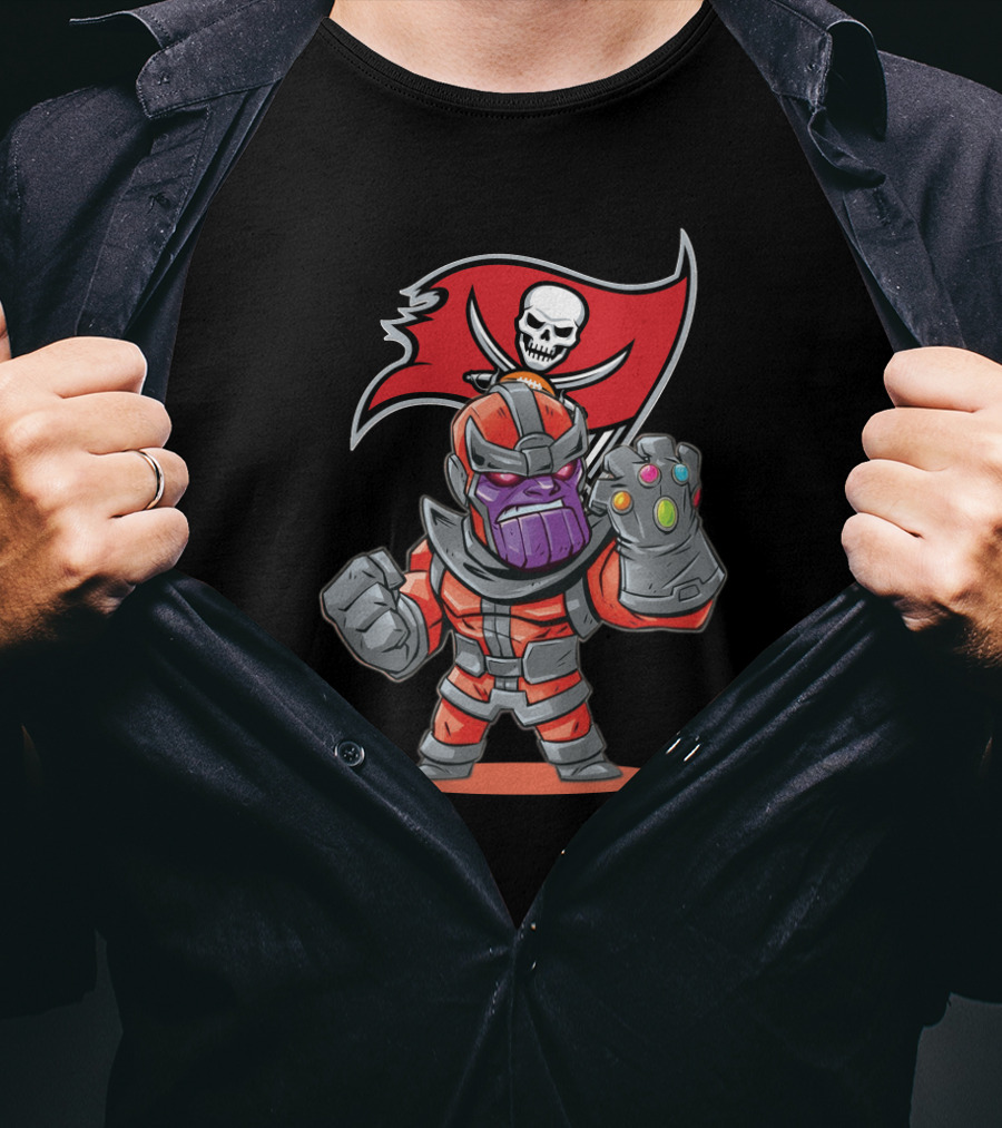 Thanos Tampa Bay Buccaneers Fans Crossover Character With Infinity Gauntlet T-Shirt