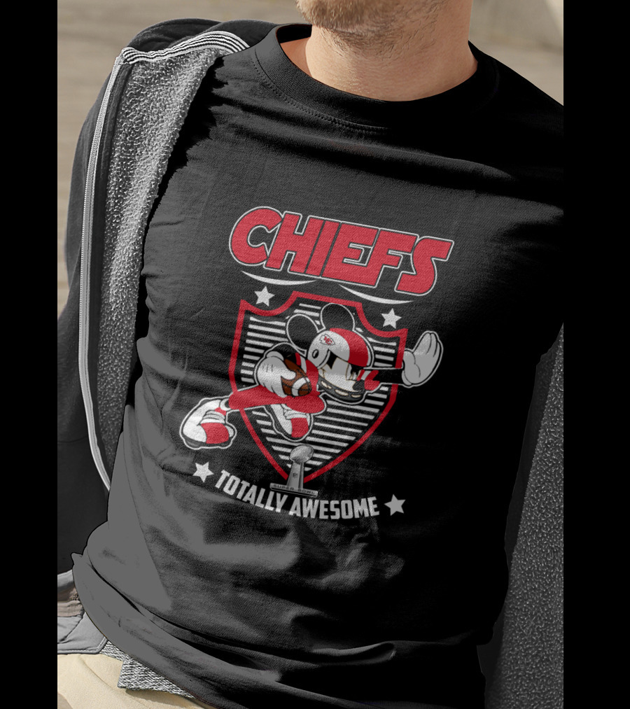 Chiefs Totally Awesome Football Character Badge T-Shirt
