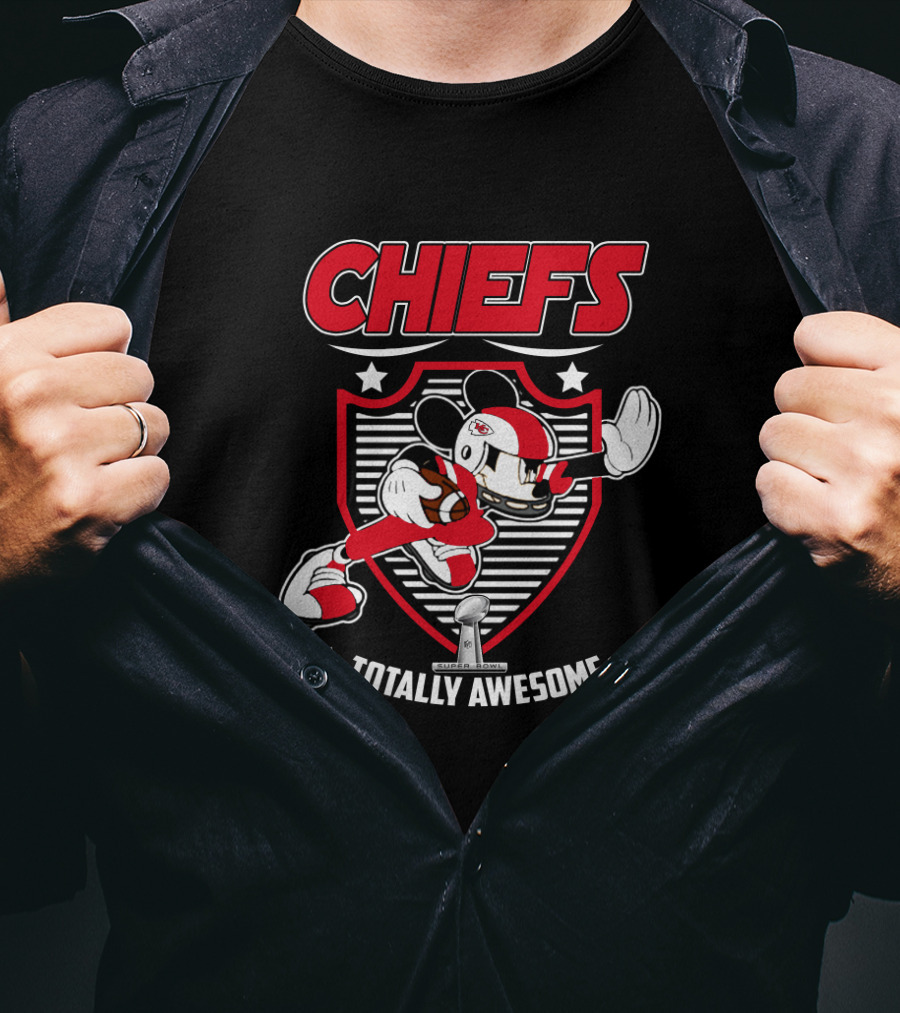Chiefs Totally Awesome Football Character Badge T-Shirt