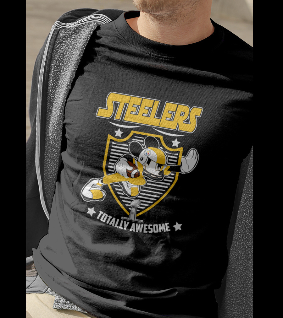 Steelers Totally Awesome Mickey Fans Running Football Theme T-Shirt