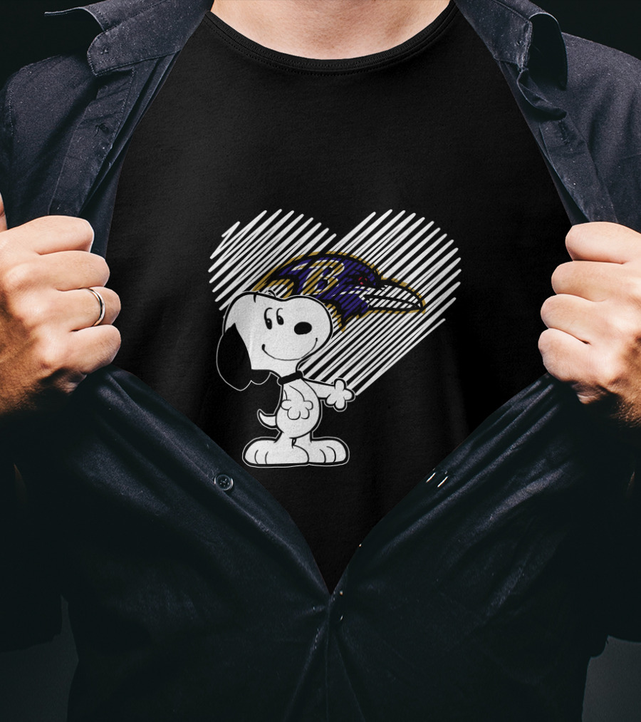 Snoopy Heart Baltimore Ravens Fan Love Ravens Nfl Peanuts T-Shirt