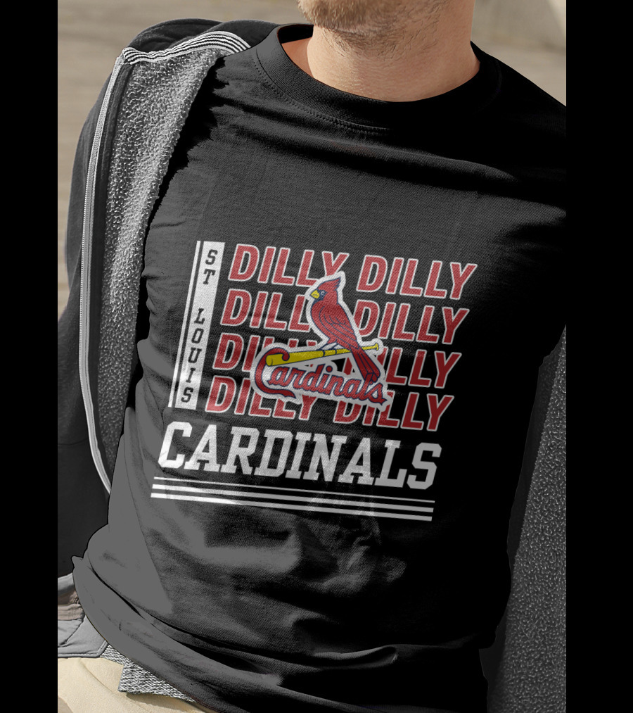 St Louis Cardinals Dilly Dilly Red Bird Logo Cardinals Layered Text T-Shirt