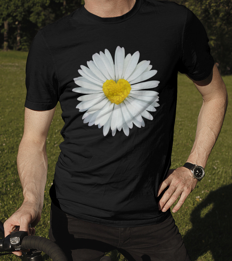 White And Yellow Heart Daisy Blossom T-Shirt