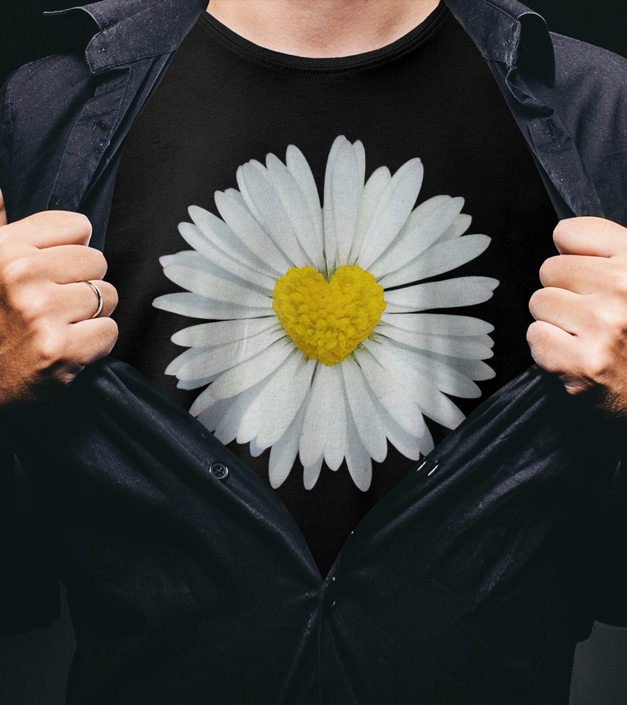 White And Yellow Heart Daisy Blossom T-Shirt