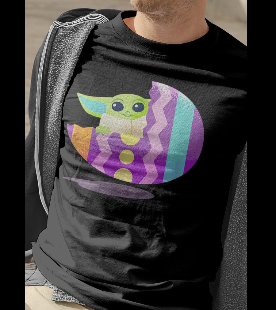 Mandalorian The Child Baby Yoda Pastel Zigzag Easter Egg T-Shirt