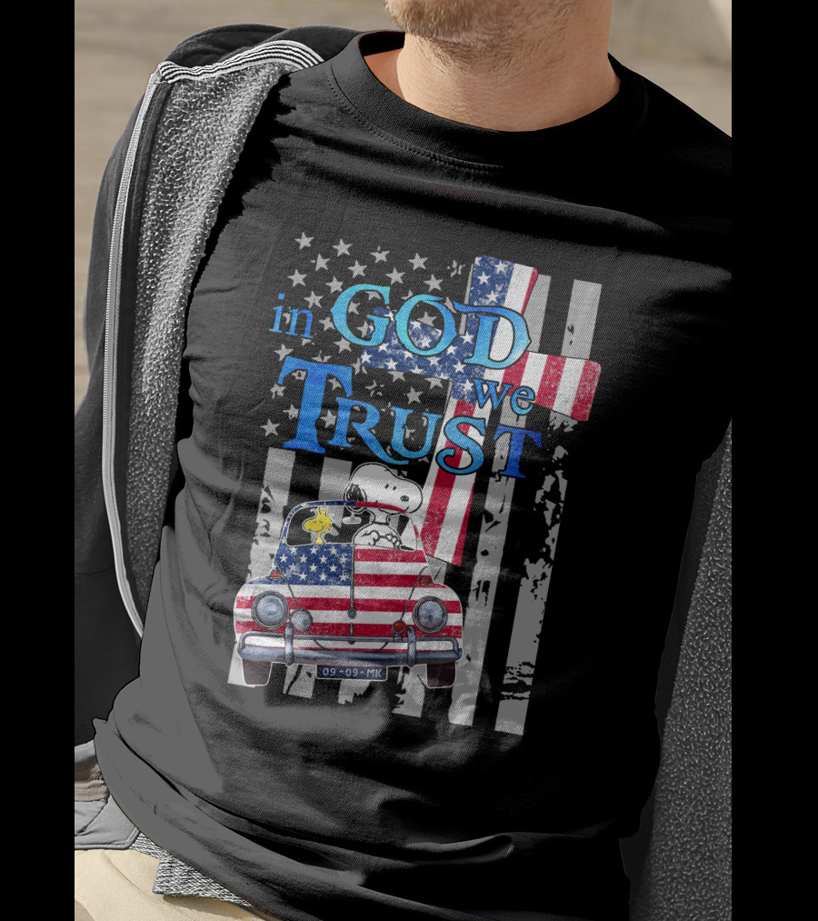 In God We Trust Snoopy Woodstock American Flag Car Patriot T-Shirt