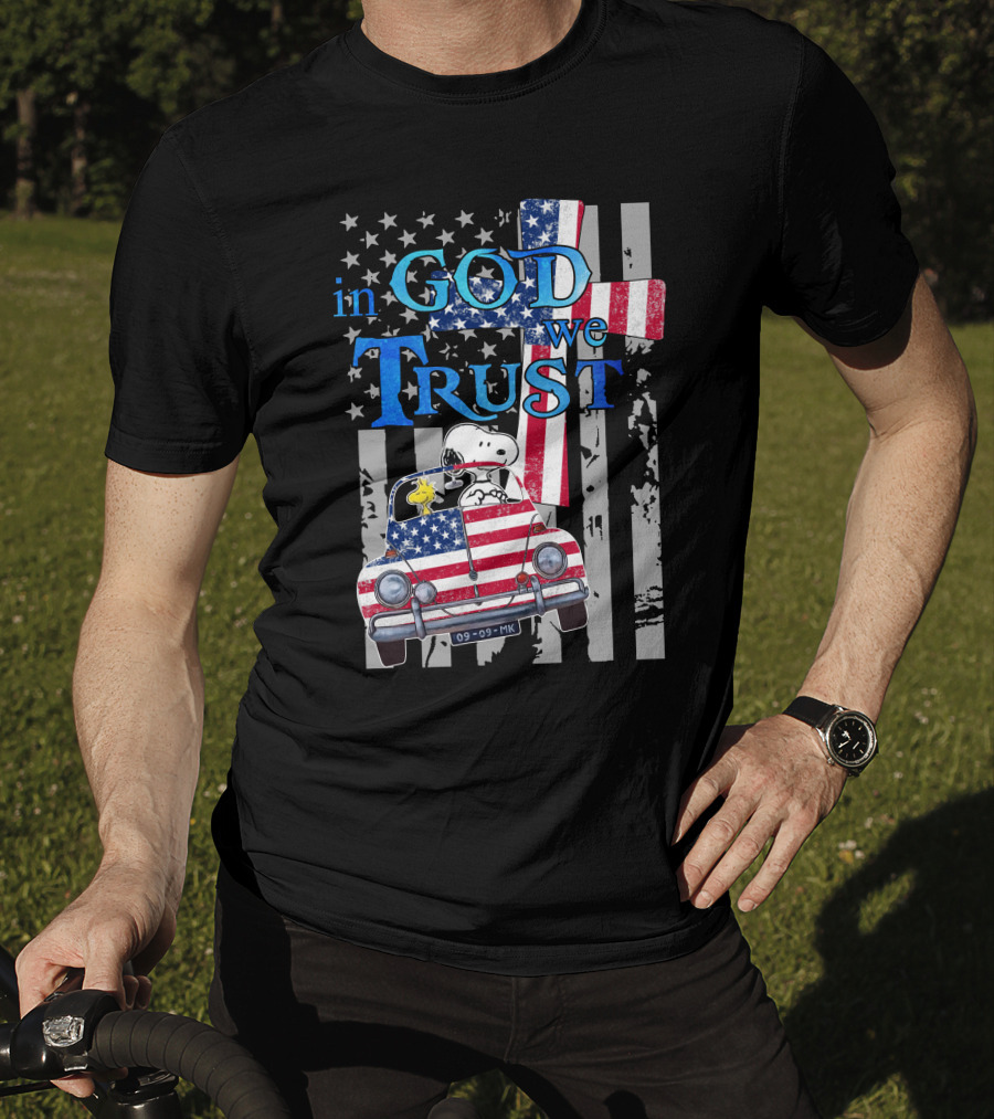 In God We Trust Snoopy Woodstock American Flag Car Patriot T-Shirt