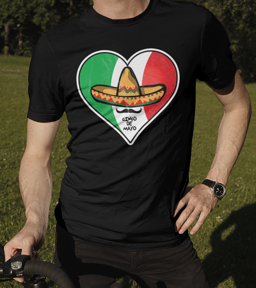 Cinco De Mayo Vintage Sombrero Heart Mexican Flag T-Shirt