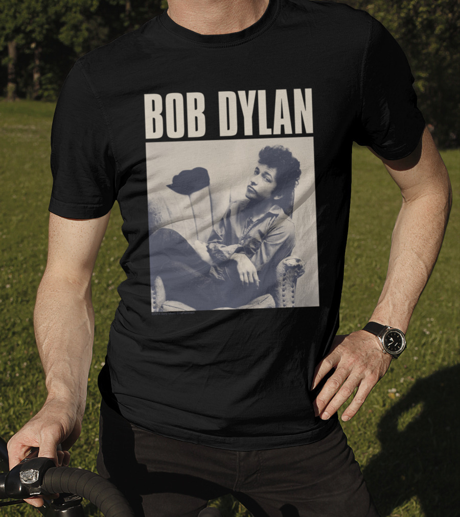 Bob Dylan Sitting On Chair Iconic Photo T-Shirt
