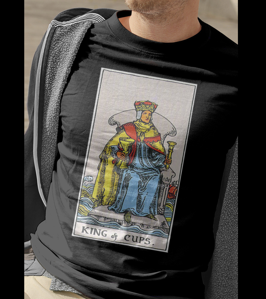 King Of Cups Tarot Card Ruler Element Water Symbolism T-Shirt