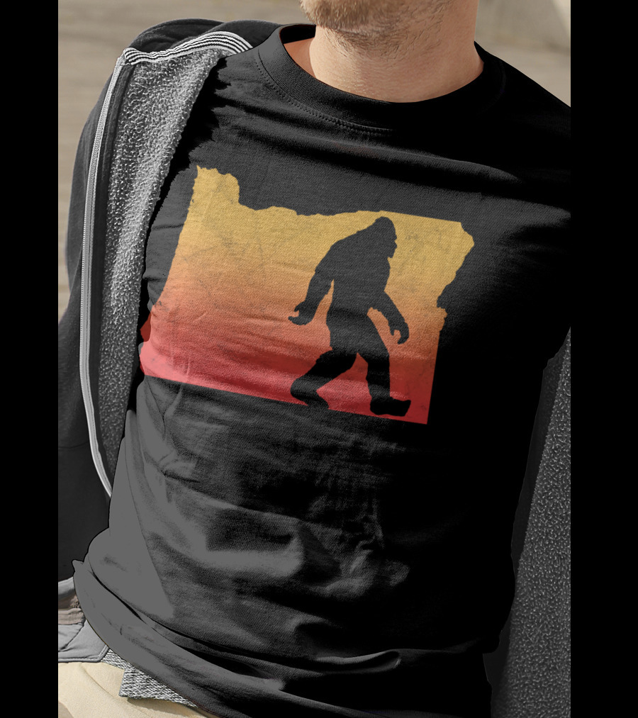 Retro Bigfoot Believer Vintage State Of Oregon Sunset T-Shirt