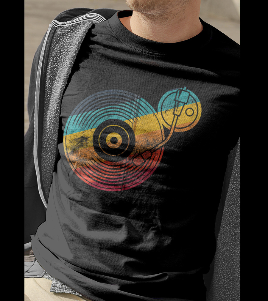 Vintage Vinyl Turntable DJ Musician LP Records T-Shirt