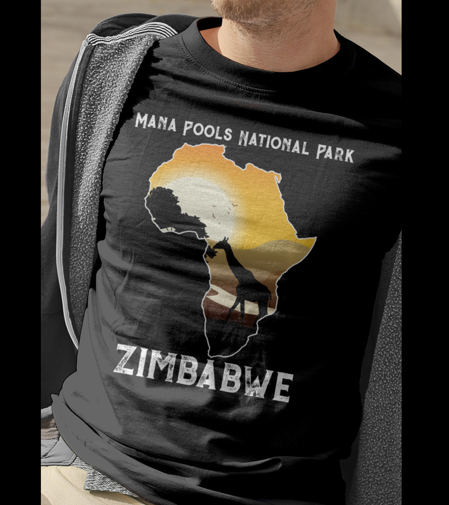Mana Pools National Park Africa Giraffe Sunset Zimbabwe T-Shirt