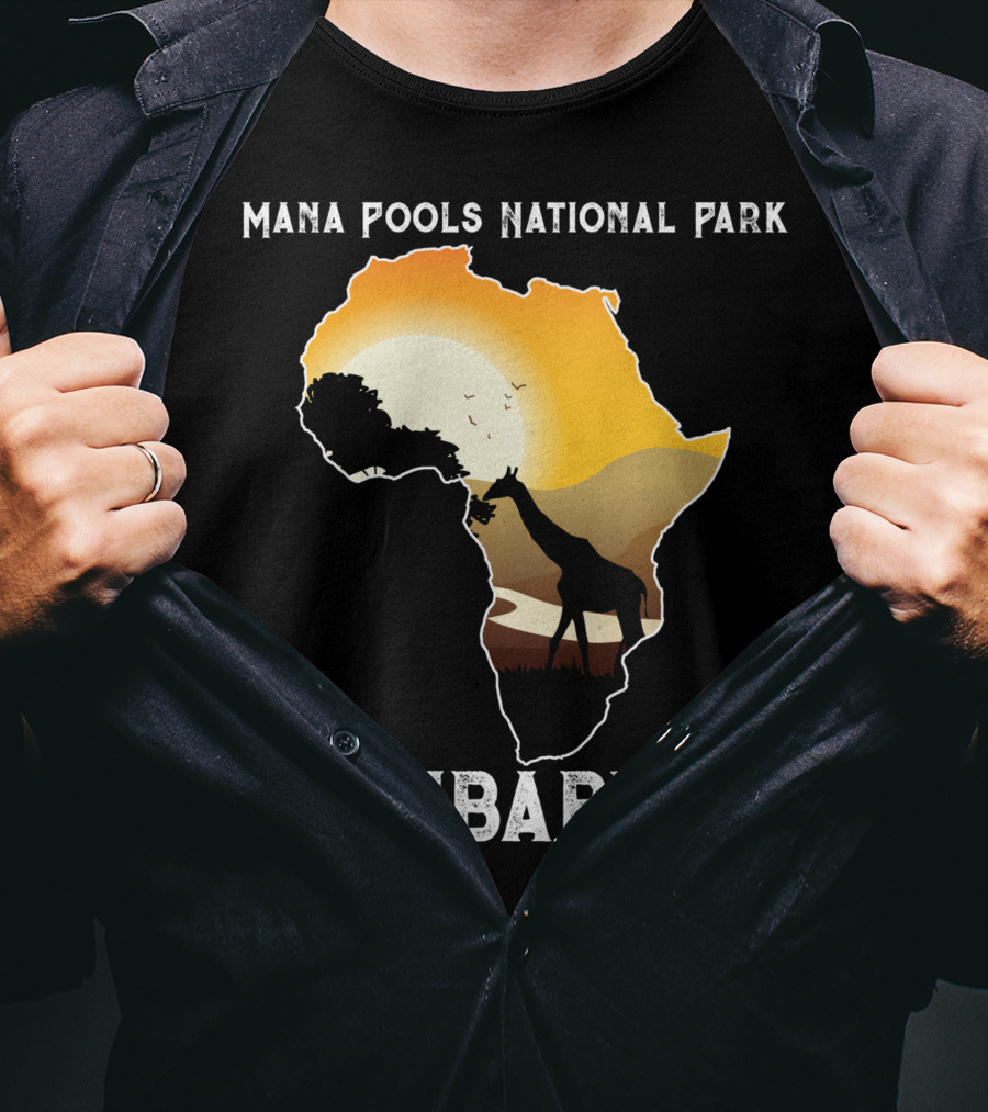 Mana Pools National Park Africa Giraffe Sunset Zimbabwe T-Shirt