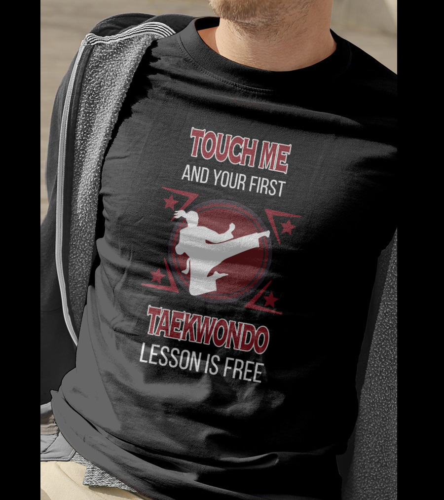 Touch ME Taekwondo Kicking Star Motif T-Shirt