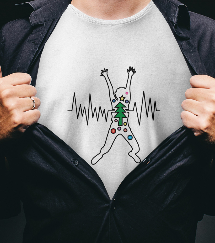 Happy Christmas Beat With Vibrant Tree Silhouette And Festive Sound Wave T-Shirt