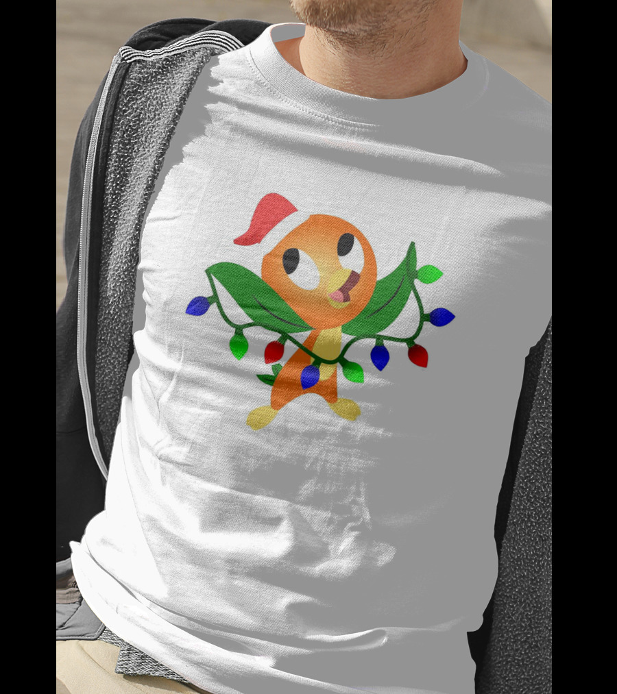 Think Christmas Thoughts Orange Bird With Santa Hat And Festive Lights T-Shirt